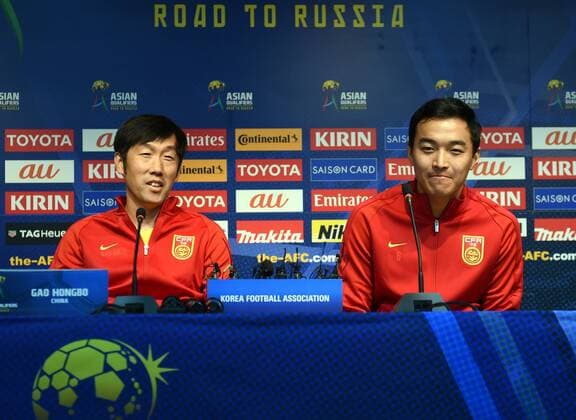 Head coach Gao Hongbo, left, and Feng Xiaoting of Chinese national football team attend a press conference PK Pressekonferenz before the first leg match against South Korea during the 2018 FIFA World Cup WM Weltmeisterschaft Fussball Russia qualifier in Seoul, South Korea, 31 August 2016. Head coach Gao Hongbo meets press before Russia World Cup qualifier first leg match in Seoul  20160831_50233
