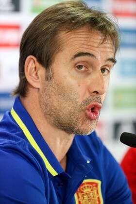 Spain s head coach Julen Lopetegui pictured during a press conference PK Pressekonferenz of the Spanish national soccer team, on Wednesday 31 August 2016, in Brussels. Tomorrow Spain is playing a friendly game against Belgian national soccer team Red Devils. VIRGINIExLEFOUR  x04922635x
