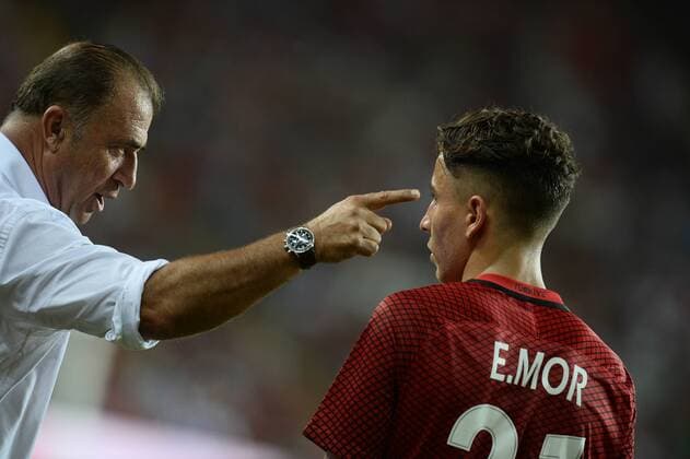 Fußball, Länderspiel, Türkei - Russland Friendly Football match between Turkey and Russia at Antalya Arena in Antalya , Turkey on August 31 , 2016. Final Score : Turkey 0 - Russia 0 Pictured: Coach Fatih Terim and Emre Mor of Turkey. 