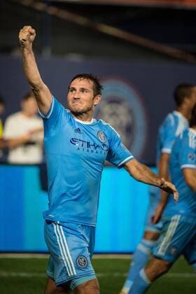 Fußball, FC New York City - Washington DC united September 1, 2016 - Bronz, New York, U.S - New York City FC midfielder FRANK LAMPARD (8) celebrates his second gaol of the game at Yankee Stadium in the Bronx, NY. Soccer 2016 - New York City FC defeat D.C. United 3-2 - ZUMAs192