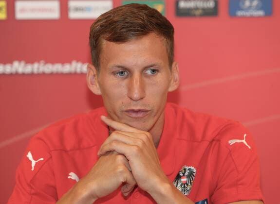 SOCCER - FIFA World Cup WM Weltmeisterschaft Fussball 2018 quali, GEO vs AUT VIENNA,AUSTRIA,02.SEP.16 - SOCCER - FIFA World Cup 2018, european qualifiers, OEFB international match Länderspiel Georgia vs Austria, preview, press conference PK Pressekonferenz Image shows Florian Klein (AUT). GEPAxpictures xChristianxOrt