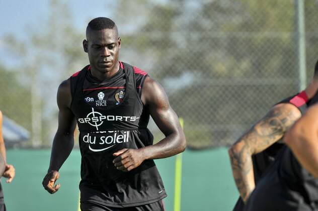 Fußball, Mario Balotelli - OGC Nizza Training Mario Balotelli (ogcnice) - Fussball Frankreich, Ligue 1, Training OGC Nice - 02 09 2016 NorbertScanella Panoramic 