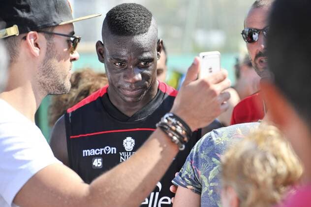 Fußball, Training OGC Nizza Mario Balotelli (ogcnice) FOOTBALL : Entrainement OGC Nice - 02 09 2016 NorbertScanella Panoramic 