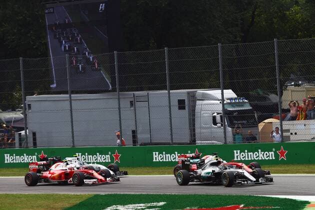 Italian Grand Prix, Monza 01 - 04 September 2016 04.09.2016 - Race, Start of the race, Nico Rosberg (GER) Mercedes AMG F1 W07 Hybrid and Sebastian Vettel (GER) Scuderia Ferrari SF16-H 