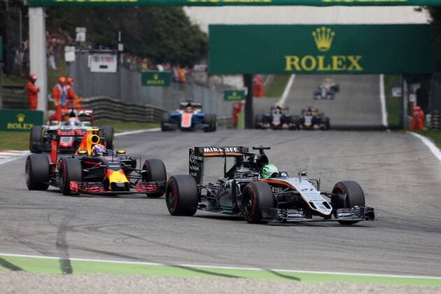 Italian Grand Prix, Monza 01 - 04 September 2016 04.09.2016 - Race, Nico Hulkenberg (GER) Sahara Force India F1 VJM09 leads Max Verstappen (NED) Red Bull Racing RB12 