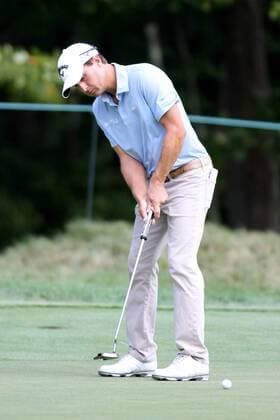 September 4, 2016: Kevin Kisner putts on 1 at the Deutsche Bank Championship at the TPC Boston in Norton, Massachusetts. (Photo by Malcolm Hope Icon Sportswire) GOLF: SEP 04 PGA Golf Herren - Deutsche Bank Championship - Third Round Icon160904004 EDITORIAL USE ONLY