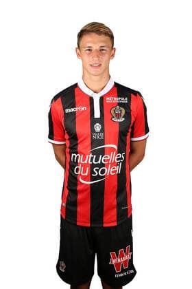 Fußball, OGC Nizza Porträttermin Olivier Boscagli - Fussball Frankreich, Ligue 1, Offizieller Fototermin, Shooting OGC Nice - 07 09 2016 Panoramic Panoramic 
