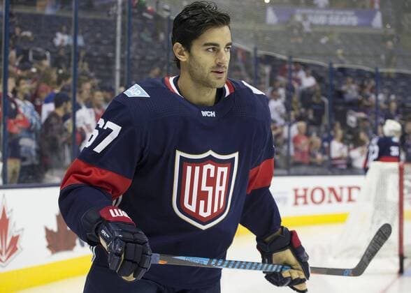 Bilder des Tages - SPORT Eishockey, World Cup of Hockey, USA - Kanada 09 September 2016: Max Pacioretty 67 of Team USA before the World Cup of Hockey friendly between Team USA and Team Canada held at Nationwide Arena.(Photo Credit: Jason Mowry ICON Sportswire) HOCKEY: SEP 09 World Cup of Hockey Pre-Tournament - Team Canada v Team USA Icon160909001 EDITORIAL USE ONLY