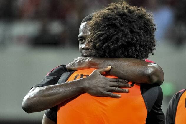 Mario Balotelli (ogcnice) Dante (ogcnice) FOOTBALL : OGC Nice vs Marseille - Ligue 1 - 11 09 2016 NorbertScanella Panoramic 