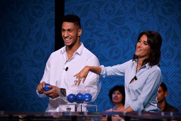 Fußball, Auslosung Coupe de La Ligue in Frankreich Laurie Cholewa - Tony Yoka FOOTBALL : Auslosung Ligapokal Frankreich Coupe de La Ligue - 12 09 2016 AnthonyBIBARD FEPx 