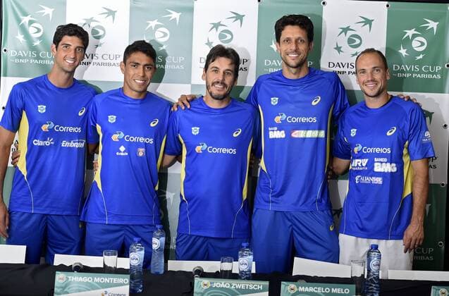 Tennis, DavisCup, Pressekonferenz Brasilien left to right Bellucci Monteiro Captain Joao ZWETSCH , Belo and Soares TENNIS : Conference De Presse Equipe Bresil - Ostende - 13 09 2016 PhotoNews Panoramic 