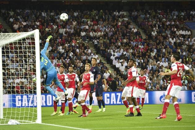 Fußball, CL, Paris St. Germain - FC Arsenal David Ospina (Arsenal) - Fussball, Champions League, Paris Saint Germain PSG vs. Arsenal FC - 13 09 2016 JBAutissier Panoramic 
