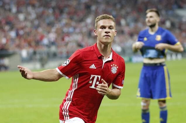 Fußball, CL, Bayern München - FK Rostow Joshua KIMMICH, FCB 32 Torschuss, schiesst das Tor zum 4-0 Torjubel, Jubel nach dem Tor FC BAYERN MUENCHEN - FK ROSTOW Gruppnphase, Fussball UEFA Champions League, Muenchen, 13.09.2016 CL Saison 2016 2017