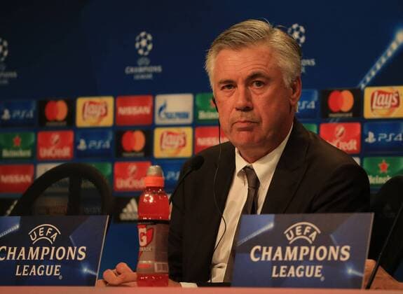 Fußball, CL, Bayern München - FK Rostow 13.09.2016, CL, FC Bayern vs FK Rostow, Allianz Arena Muenchen Fussball, im Bild: Carlo Ancelotti (FCB) bei der PK nach dem Sieg vs Rostow