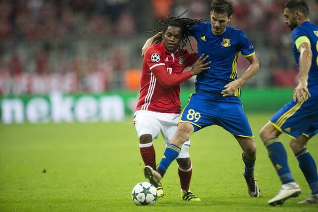 Champions League, FC Bayern Muenchen vs. FC Rostev, Allianz Arena, Muenchen. 13.09.2016 Im Bild: Renato Sanches (35), A. Erokhin ( 89) Â