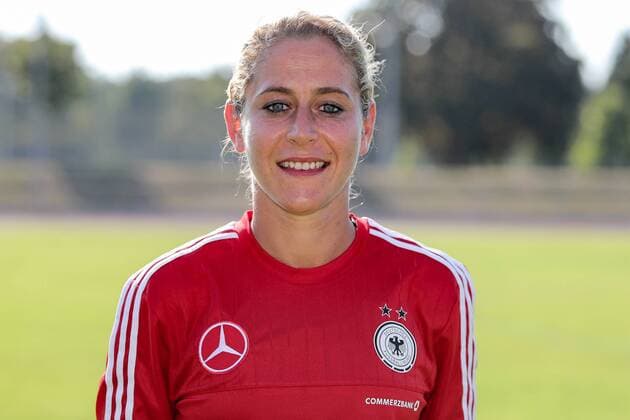 Anna Blässe (DFB, 16), Porträt, Portrait, Fussball, Frauen, Porträtfotos und Teamfoto der DFB-Frauen, xozx