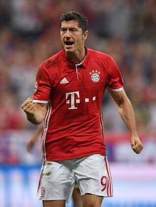 FUSSBALL CHAMPIONS LEAGUE SAISON 2016 2017 GRUPPENPHASE FC Bayern Muenchen - FK Rostow 13.09.2016 Robert Lewandowski (FC Bayern Muenchen) bejubelt seinen Treffer zum 1:0 