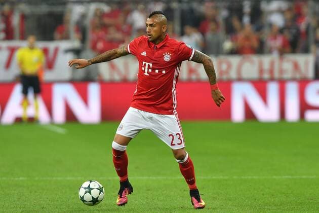 Arturo VIDAL (Bayern Muenchen), Aktion,Einzelaktion,Einzelbild, Freisteller,Ganzkoerperaufnahme,ganze Figur. FC Bayern Muenchen-FK Rostow 5-0. Fussball Champions League Gruppenphase am 13.09.2016. A L L I A N Z A R E N A.