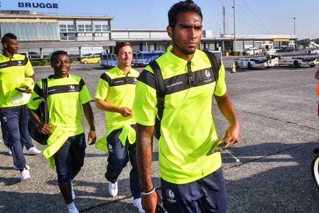 Gent s Renato Neto, Gent s Brecht Dejaegere and Gent s Moses Simon pictured during the departure of Belgian first league soccer team KAA Gent for Braga in Portugal, Wednesday 14 September 2016, in Oostende airport. Tomorrow Gent is playing the first game of the group stage of the Europa League competition against SC Braga, in the group H. LUCxCLAESSEN  x04931155x