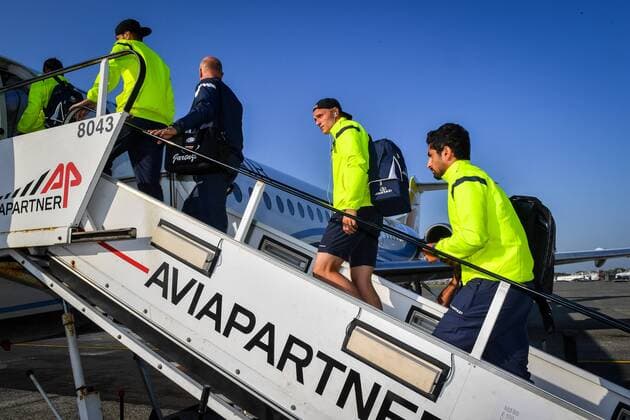 Gent s goalkeeper Rinne Jacob and Gent s Kenneth Saief pictured at the departure of Belgian first league soccer team KAA Gent for Braga in Portugal, Wednesday 14 September 2016, in Oostende airport. Tomorrow Gent is playing the first game of the group stage of the Europa League competition against SC Braga, in the group H. LUCxCLAESSEN  x04931159x