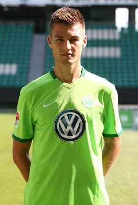 Robin Knoche (31) Einzelbild Hochformat Fußball Fussball GER 1.BL Porträttermin 2016 2017 VfL Wolfsburg 14.09.2016