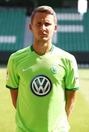 Paul Seguin (30) Einzelbild Hochformat Fußball Fussball GER 1.BL Porträttermin 2016 2017 VfL Wolfsburg 14.09.2016
