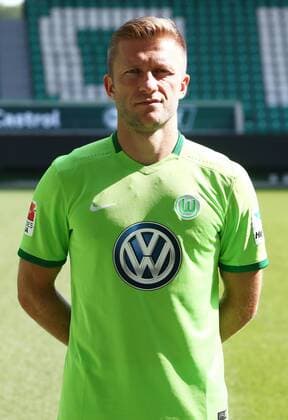 Jakub Blaszczykowski (14) Einzelbild Hochformat Fußball Fussball GER 1.BL Porträttermin 2016 2017 VfL Wolfsburg 14.09.2016