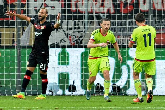 GER, Bayer Leverkusen (GER) vs ZSKA Moskau (RUS) 14.09.2016, BayArena, Leverkusen, Gruppe E, GER, Bayer Leverkusen (GER) vs ZSKA Moskau (RUS), im Bild links Frust bei Ömer Toprak ( Leverkusen 21 ), rechts Jubel von links: Alan Dzagoev ( Moskau 10 ), Aleksey Ionov ( Moskau 11 ) Foto © nordphoto Treese nordphotoxTreese