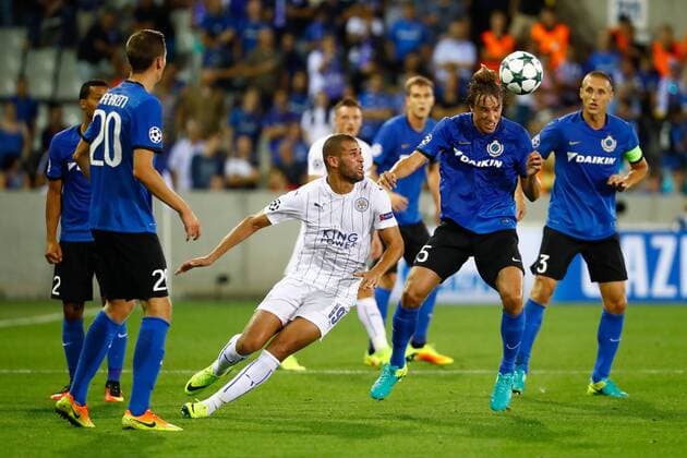 Leicester s Islam Slimani and Club s Pina Tomas fight for the ball during a game of the first day of the group stage of the UEFA Champions League competition between Belgian first division soccer team Club Brugge KV and English club Leicester City F.C. in the group G in Brugge, Wednesday 14 September 2016. KURTxDESPLENTER  x04931853x
