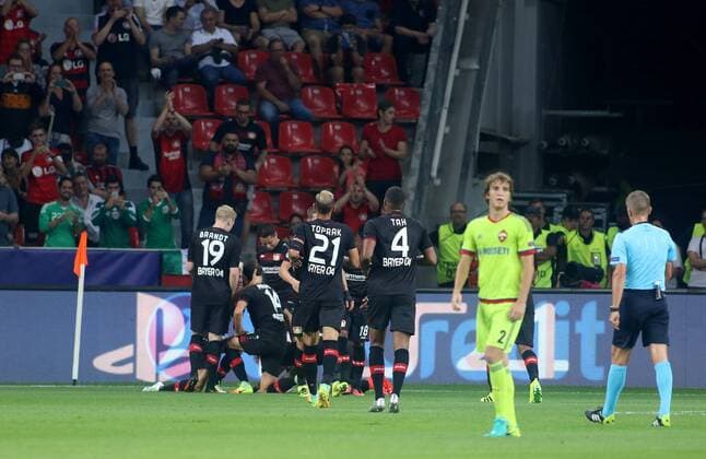 14.09.2016 - Das Team von Bayer Leverkusen freut sich über die 1:0 Führung von Admir Mehmedi (Bayer 04 Leverkusen) beim Champions League Gruppenspiel (Saison 2016 17) Bayer Leverkusen - ZSKA Moskau. Â