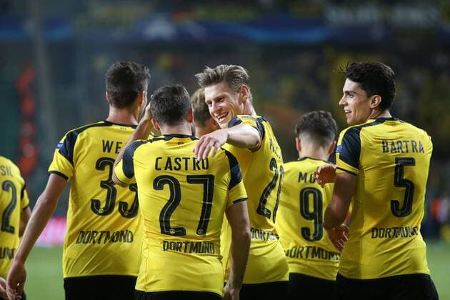 Fußball, CL, Legia Warschau - Borussia Dortmund FOOTBALL 2016 2017 CHAMPIONS LEAGUE: LEGIA WARSZAWA - BVB BORUSSIA DORTMUND GONZALO CASTRO LUKASZ PISZCZEK MARC BARTRA  160914PYK0133