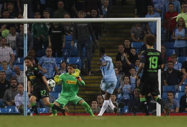 14.09.2016. The Etihad, Manchester, England. UEFA Champions League Football. Manchester City versus Borussia Monchengladbach. Manchester City striker Kelechi Iheanacho scores his side s fourth goal. xAlanxMartinx  ActionPlus11789557