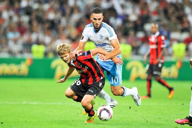 26 VINCENT KOZIELLO (nice) - 10 Nabil Bentaleb (sch) - Fussball, Europa League, OGC Nice vs. FC Schalke 04 - 15 09 2016 FEP Panoramic 