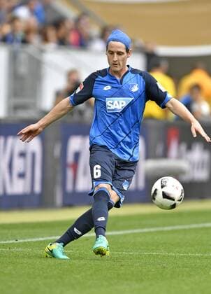 Sebastian Rudy TSG 1899 Hoffenheim mit Kopfverband nach Zweikampf, Aktion TSG 1899 Hoffenheim vs VfL Wolfsburg Wölfe 17.09.2016