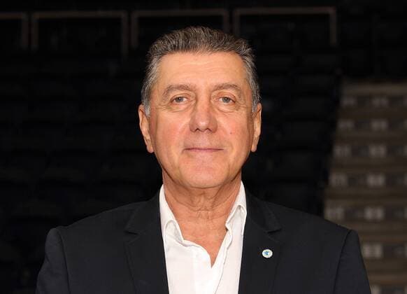 Co Trainer Liviu Calin (Basketball Löwen Braunschweig)