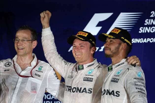Singapore Grand Prix 15 - 18 September 2016 18.09.2016 - Race, Nico Rosberg (GER) Mercedes AMG F1 W07 Hybrid race winner and 3rd position Lewis Hamilton (GBR) Mercedes AMG F1 W07 Hybrid 