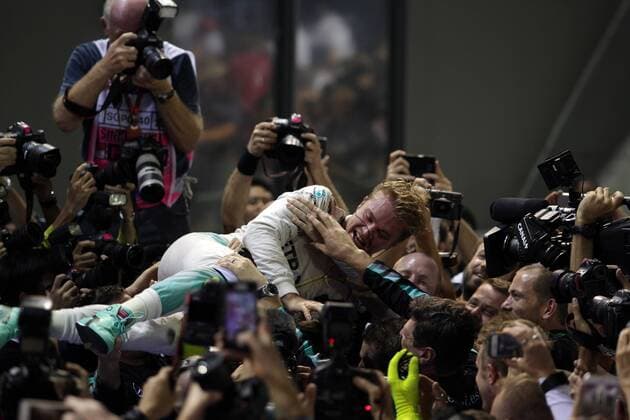 Bilder des Tages - SPORT Singapore Grand Prix 15 - 18 September 2016 18.09.2016 - Race, Nico Rosberg (GER) Mercedes AMG F1 W07 Hybrid race winner 