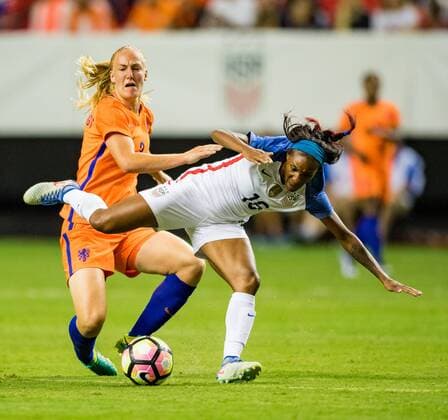 USWNT F Crystal Dunn (16) during the Women s International Soccer match between the Netherlands and the United States at the Georgia Dome on September 18, 2016 in Atlanta, GA. CSM Soccer 2016: Netherlands vs United States SEP 18 - ZUMAc04_