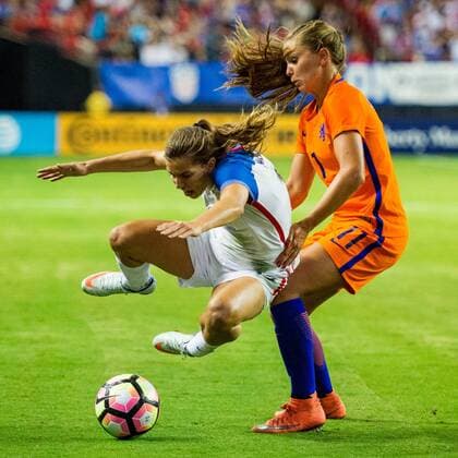 USWNT M Tobin Heath (17) is fouled during the Women s International Soccer match between the Netherlands and the United States at the Georgia Dome on September 18, 2016 in Atlanta, GA. CSM Soccer 2016: Netherlands vs United States SEP 18 - ZUMAc04_