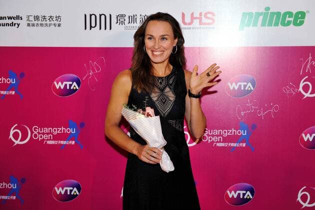Martina Hingis of Switzerland arrives at the red carpet for the welcome party of the 2016 WTA Tennis Damen Guangzhou Open tennis tournament in Guangzhou city, south China s Guangdong province, 19 September 2016. Tennis stars glam up welcome party for 2016 Guangzhou Open tennis tournament  20160920_58602
