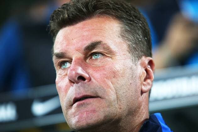 VfL vs Dortmund, 1. BL Wolfsburg, Deutschland. 20.09.2016, FUßBALL - VfL Wolfsburg vs Borussia Dortmund, 1. Bundesliga, Saison 2016-2017, Volkswagen Arena. Bild zeigt: Cheftrainer Dieter Hecking (VfL Wolfsburg) Wolfsburg
