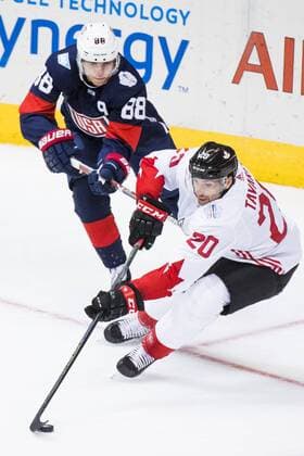 USA s Patrick Kane och Kanada s John Tavares Kanada - USA World Cup of Hockey Nationalteam Länderspiel Eishockey Toronto.  Copyright: LUDVIGxTHUNMAN BB160921LT021