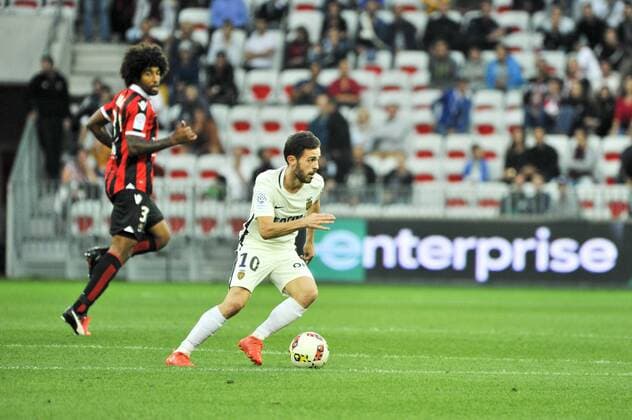 Fußball, OGC Nizza - AS Monaco Joao Moutinho (monaco) - Dante (ogcnice) - Fussball Frankreich, Ligue 1, OGC Nice vs. AS Monaco - 21 09 2016 NORBERTSCANELLA PANORAMIC 