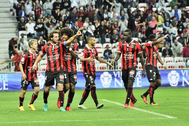 Fußball, OGC Nizza - AS Monaco ogcnice - Paul Baysse - Dante - Balotelli - Fussball Frankreich, Ligue 1, OGC Nice vs. AS Monaco - 21 09 2016 NORBERTSCANELLA PANORAMIC 