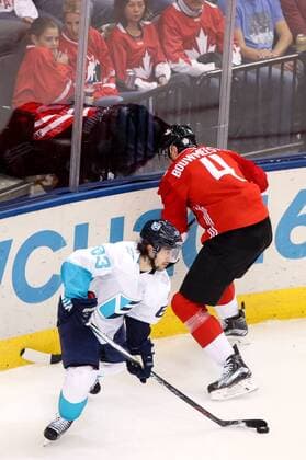 Eishockey, World Cup of Hockey, Kanada - Team Europa Ice hockey Eishockey - World Cup of Hockey 2016 TORONTO,CANADA,21.SEP.16 - ICE HOCKEY - NHL Eishockey Herren USA National Hockey League, World Cup of Hockey 2016, Canada vs Team Europe. Image shows Mats Zuccarello (NOR) and Jay Bouwmeester (CAN). GEPAxpictures xMaticxKlansek
