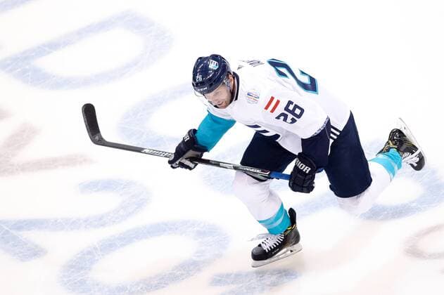 Eishockey, World Cup of Hockey, Kanada - Team Europa Ice hockey Eishockey - World Cup of Hockey 2016 TORONTO,CANADA,21.SEP.16 - ICE HOCKEY - NHL Eishockey Herren USA National Hockey League, World Cup of Hockey 2016, Canada vs Team Europe. Image shows Thomas Vanek (AUT). GEPAxpictures xMaticxKlansek