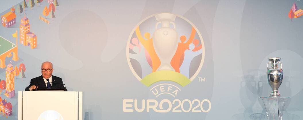 Bilder des Tages - SPORT 22.09.2016. Rome, Italy. Presentation of Rome s Euro2020 Logo for the event. The FIGC president Carlo Tavecchio xActivafotox  ActionPlus11792489