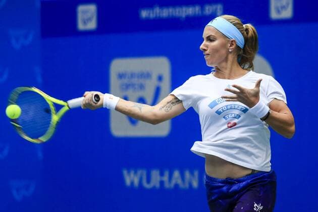 WUHAN, CHINA - SEPTEMBER 22: Svetlana Kuznetsova of Russia attends a training session ahead of the 2016 WTA Tennis Damen Dongfeng Motor Wuhan Open on September 22, 2016 in Wuhan, Hubei Province of China.  CFP492532561 