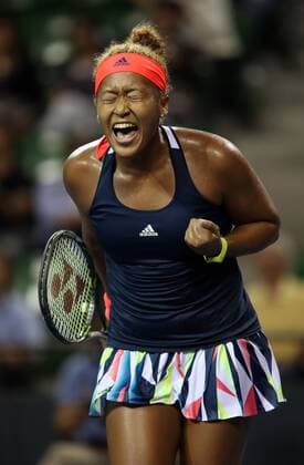 Bilder des Tages - SPORT September 23, 2016, Tokyo, Japan - Japan s Naomi Osaka shouts as she won a key pointl against Aliaksandra Sasnovich of Belarus during the quarter finals of the Toray Pan Pacific Open tennis championships in Tokyo on Friday, September 23, 2016. Osaka defeated Sasnovich 6-3, 7-6.  (lwxa004857)