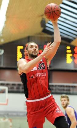 Marco Völler 33